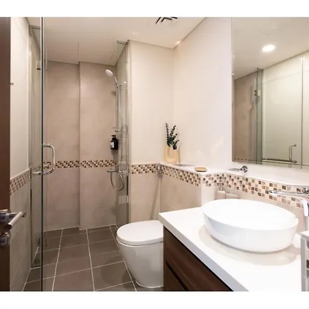 Keyrock Living - Luxury 1Br Apartment With Lake View In Business Bay Dubai Exterior photo