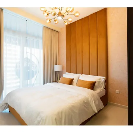 Keyrock Living - Luxury 1Br Apartment With Lake View In Business Bay Dubai Exterior photo